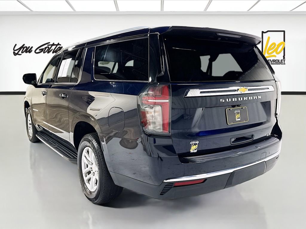 Used 2024 Chevrolet Suburban LT AWD/4WD image 7