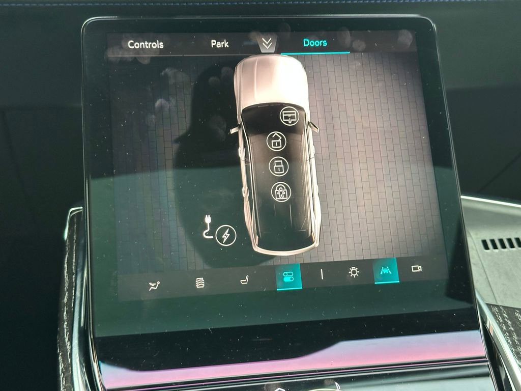 Used 2025 Cadillac Escalade IQ Luxury 1 image 31