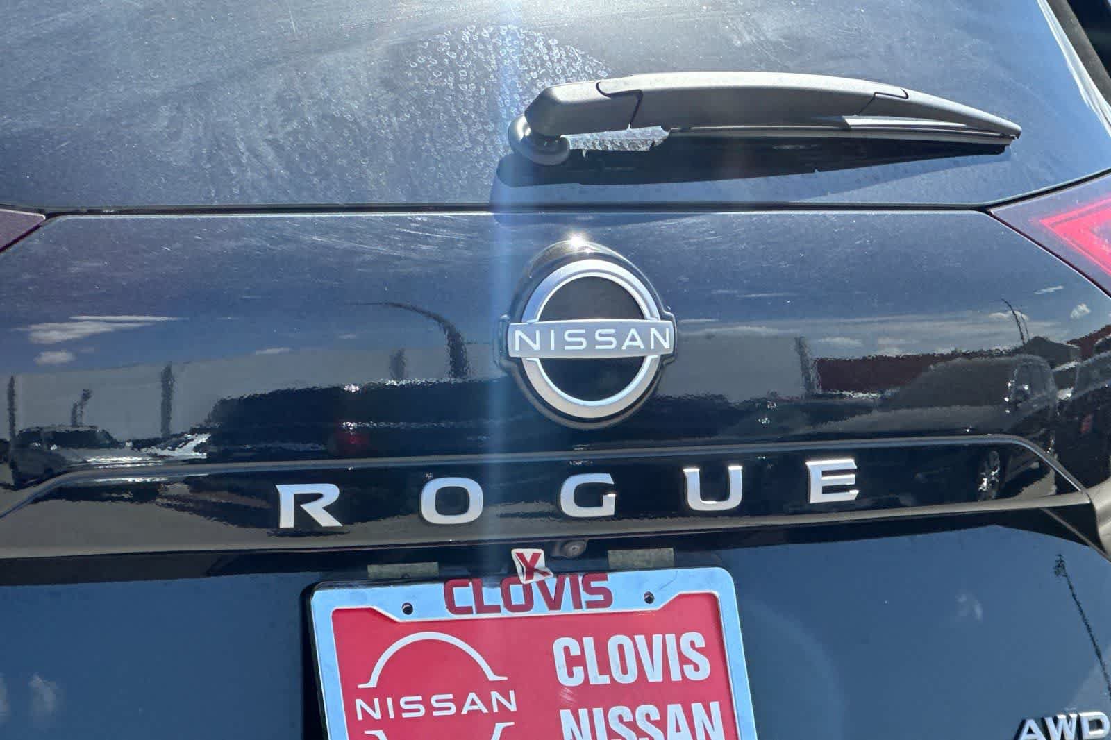 Certified 2025 Nissan Rogue SV AWD/4WD image 13