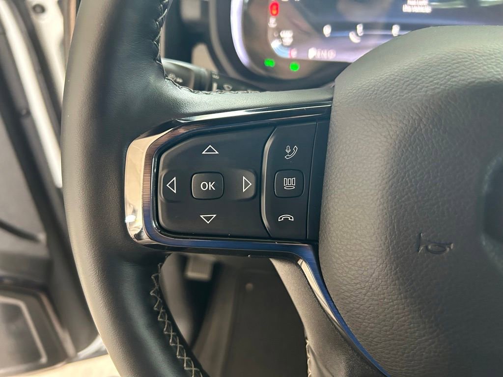 Used 2025 RAM 2500 Limited AWD/4WD image 51
