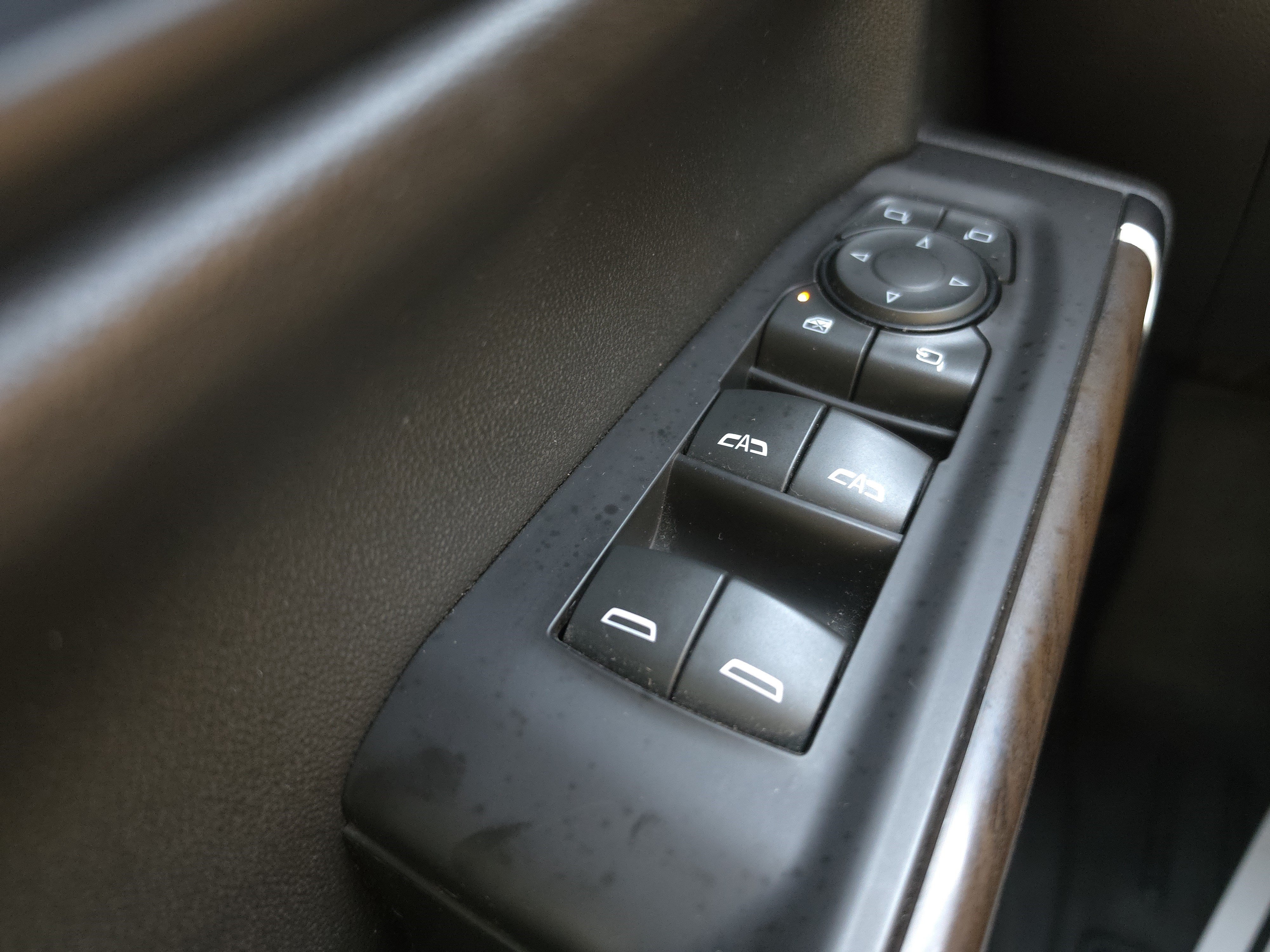 Used 2019 GMC Sierra 1500 SLT w/ SLT Premium Plus Package AWD/4WD image 23