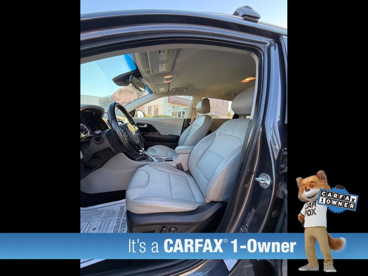 Used 2018 Kia Niro EX image 41