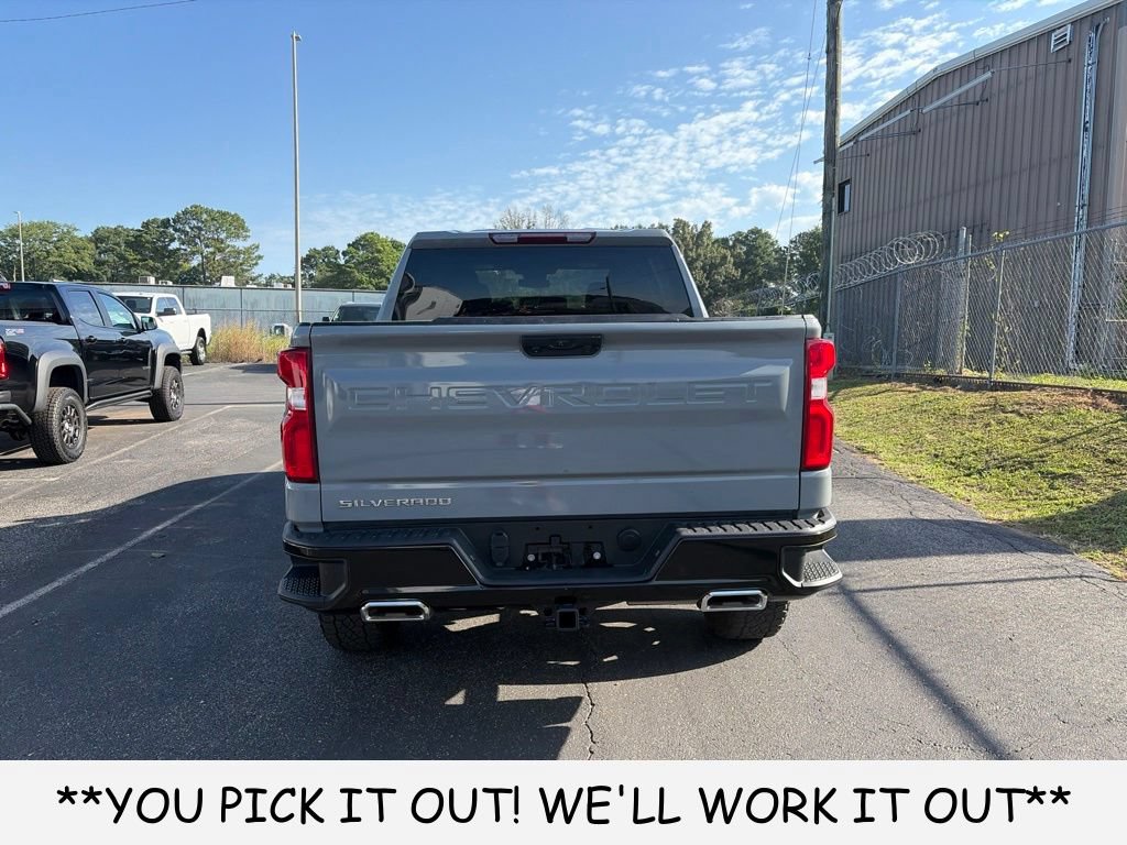 Used 2024 Chevrolet Silverado 1500 LT Trail Boss w/ Convenience Package II AWD/4WD image 5