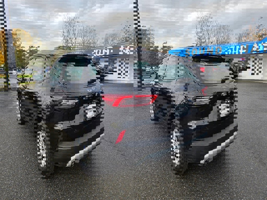 Used 2023 Ford Escape AWD image 7