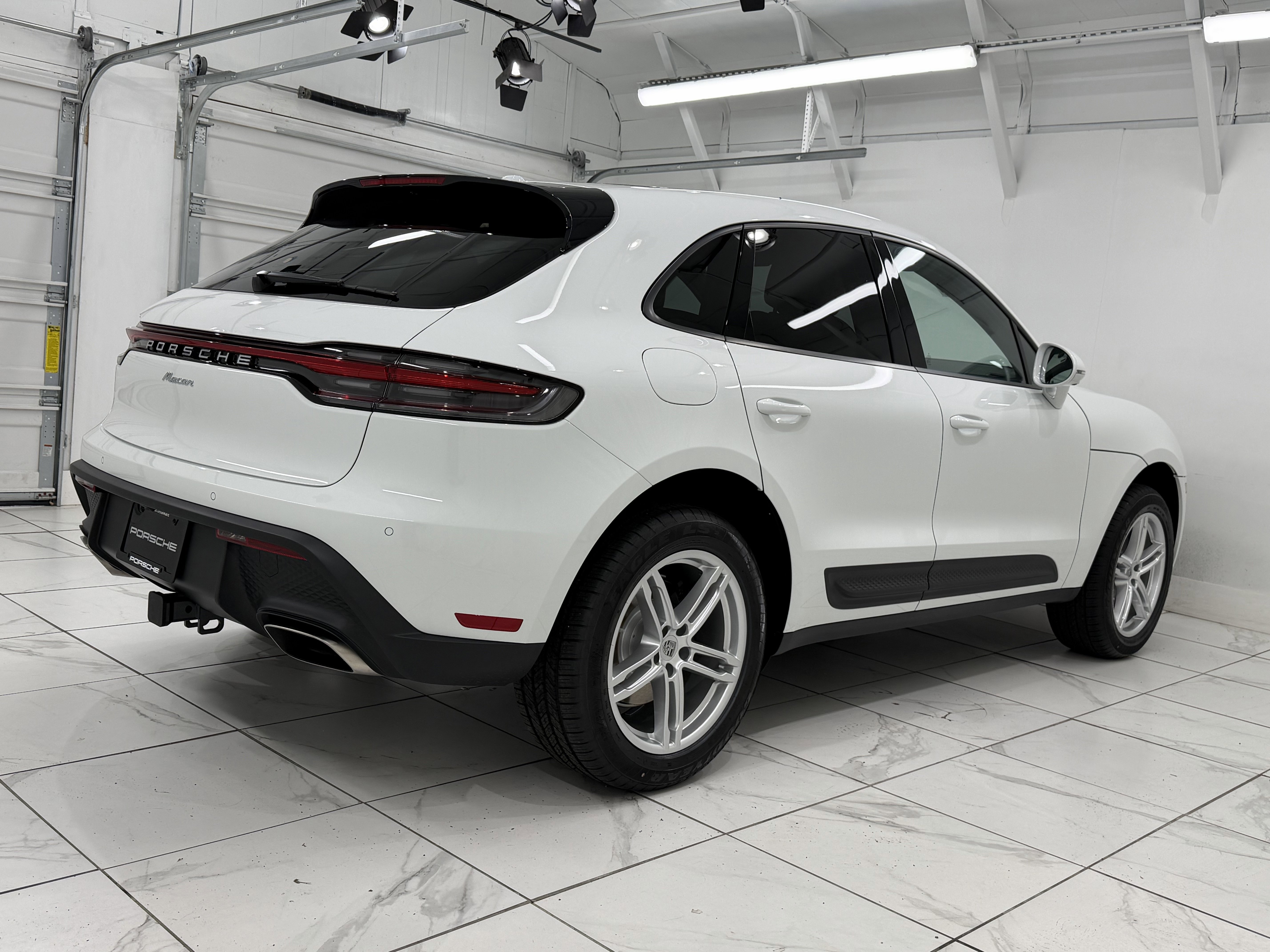 New 2026 Porsche Macan image 11