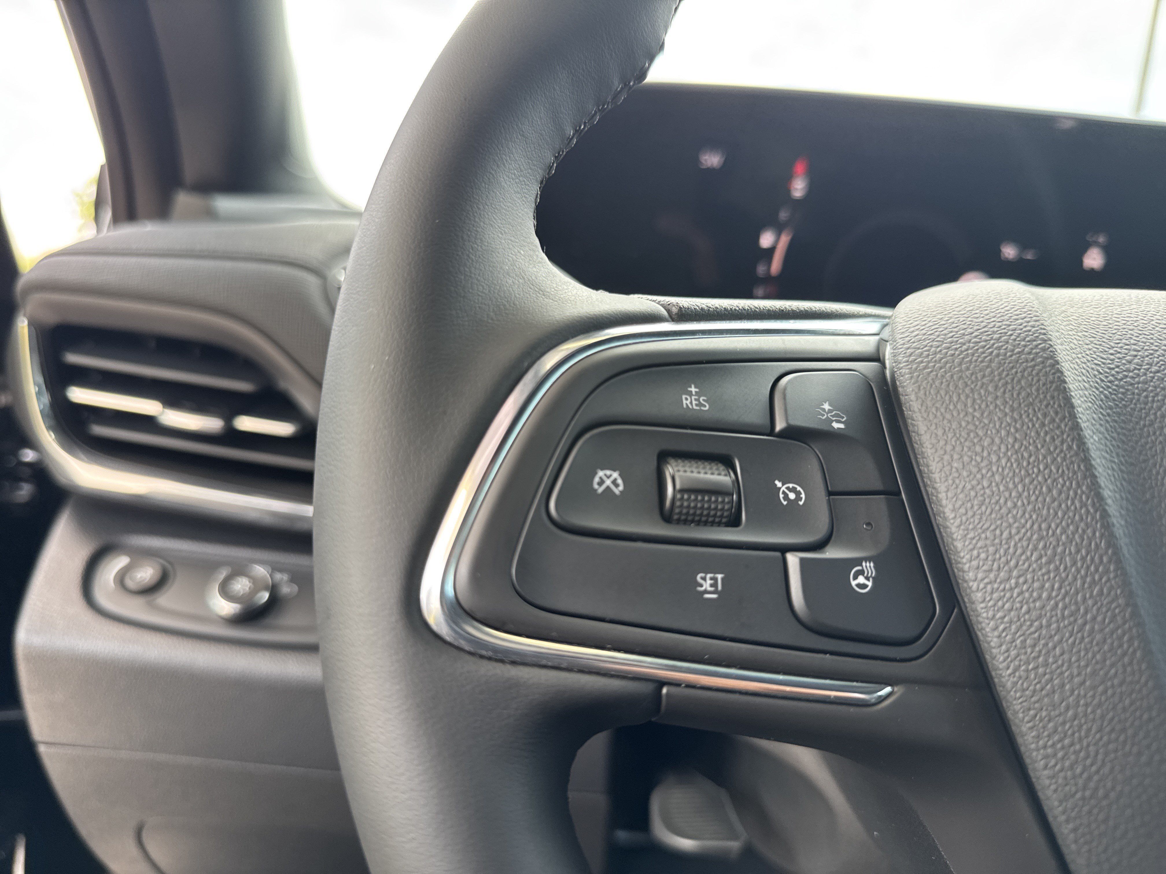 Used 2025 Buick Envista Preferred w/ Convenience I Package FWD image 19