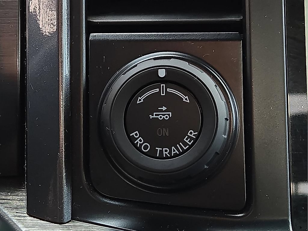 Used 2023 Ford F150 Lariat AWD/4WD image 14