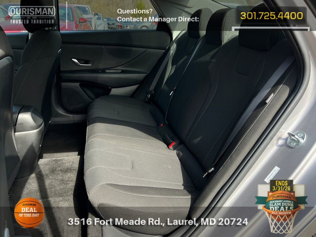 Used 2025 Hyundai Elantra SE image 18