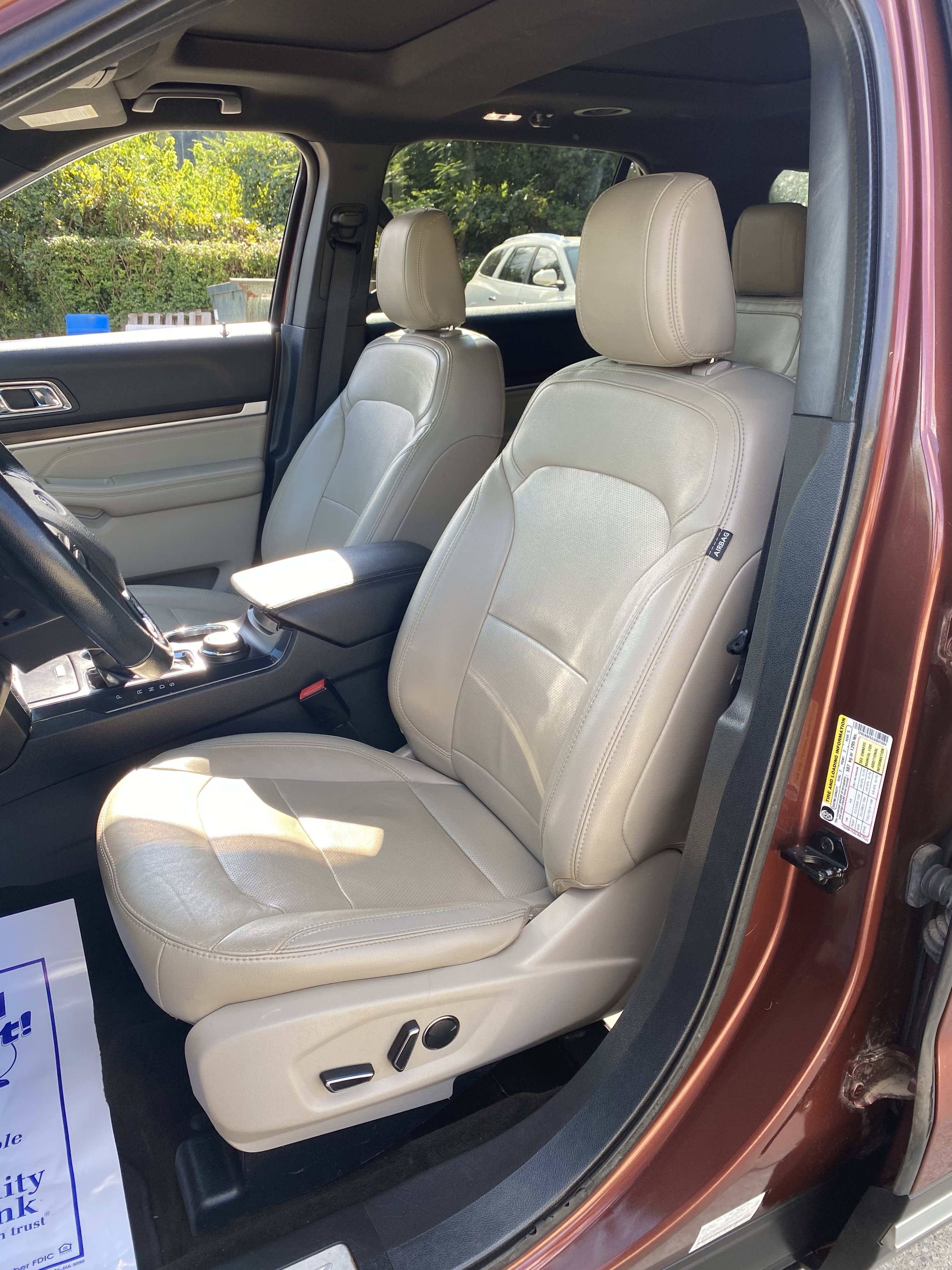 Used 2018 Ford Explorer Limited image 5