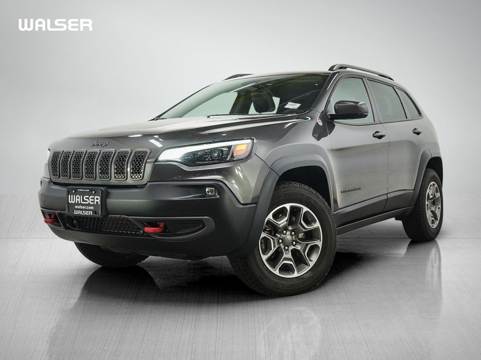 Used 2021 Jeep Cherokee Trailhawk w/ Trailer Tow Group AWD/4WD image 1