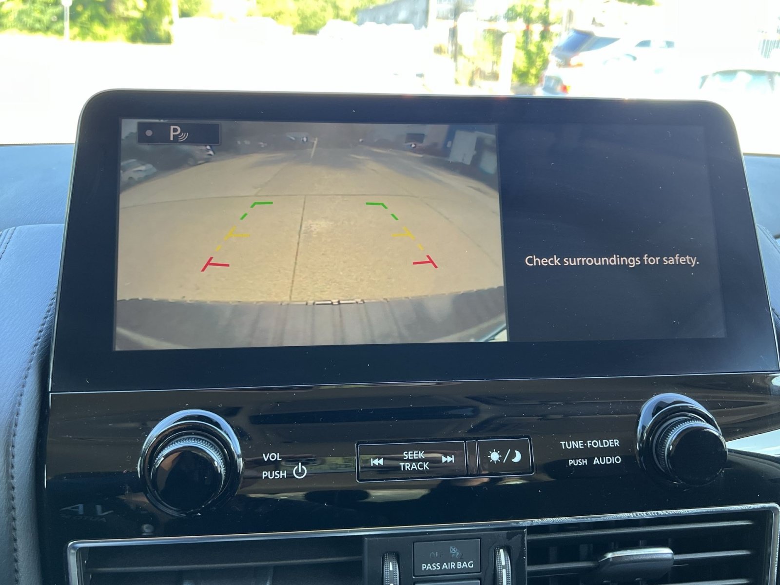 Used 2023 Nissan Armada S AWD/4WD image 27