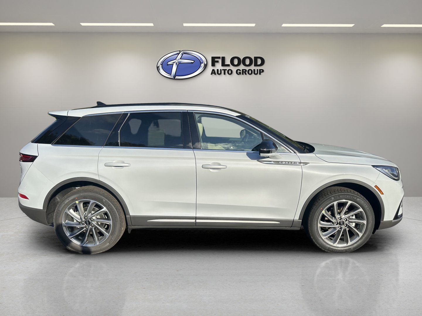 New 2026 Lincoln Corsair Premiere image 4