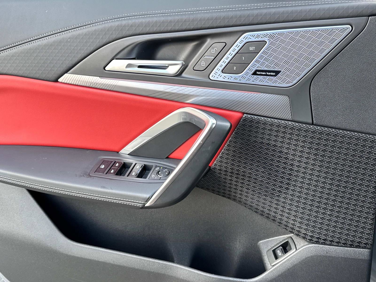 Used 2024 BMW X2 xDrive28i w/ Premium Package image 17