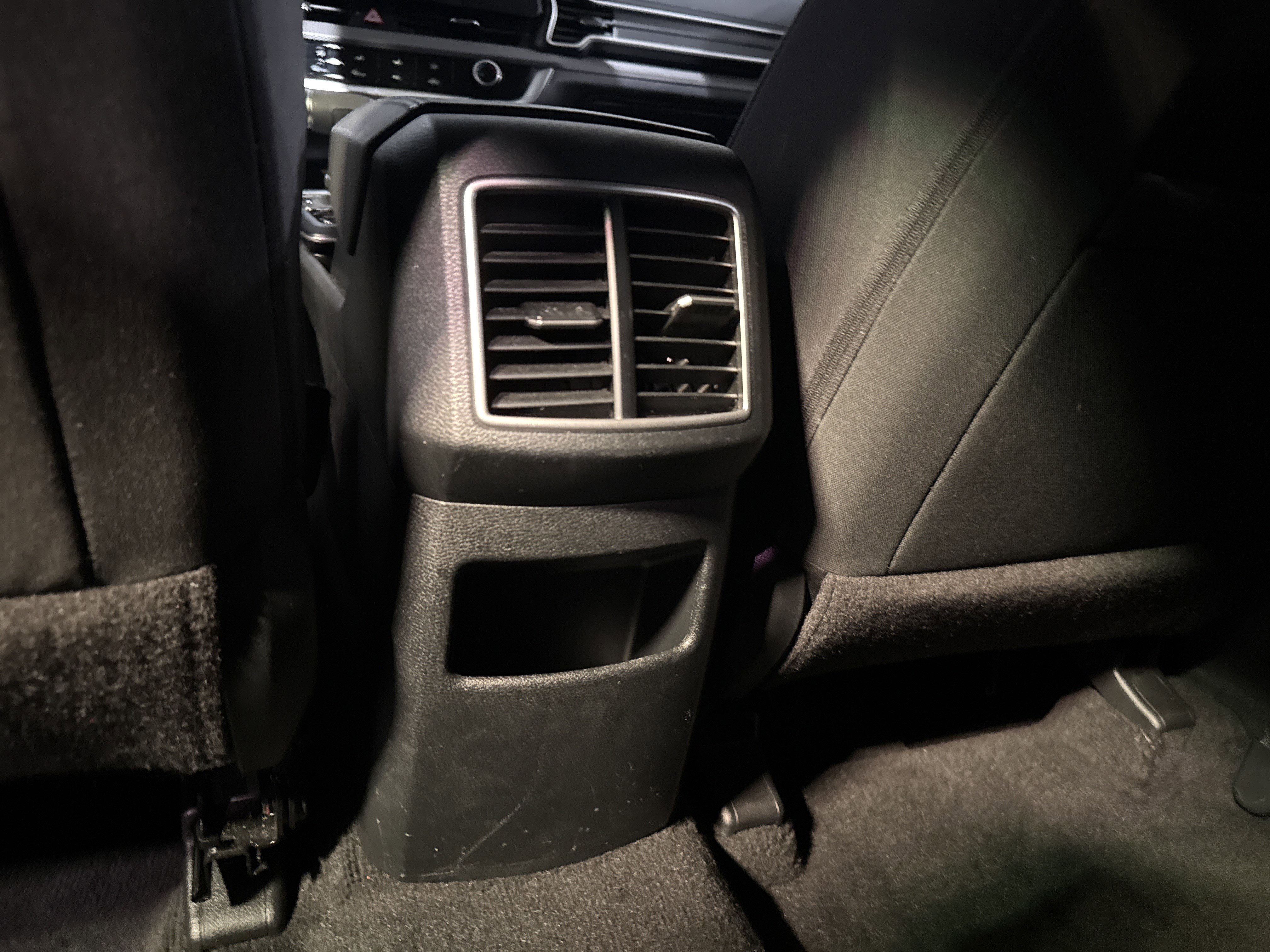 Used 2025 Kia Sportage LX FWD image 29
