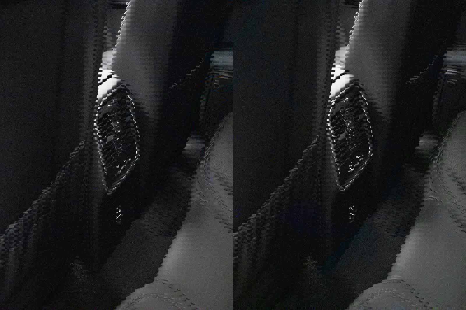 Certified 2026 Porsche Macan image 36