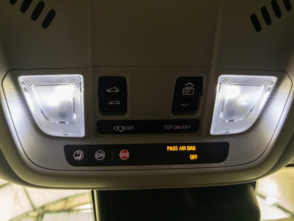 Used 2019 Chevrolet Malibu Hybrid w/ Leather Package image 26