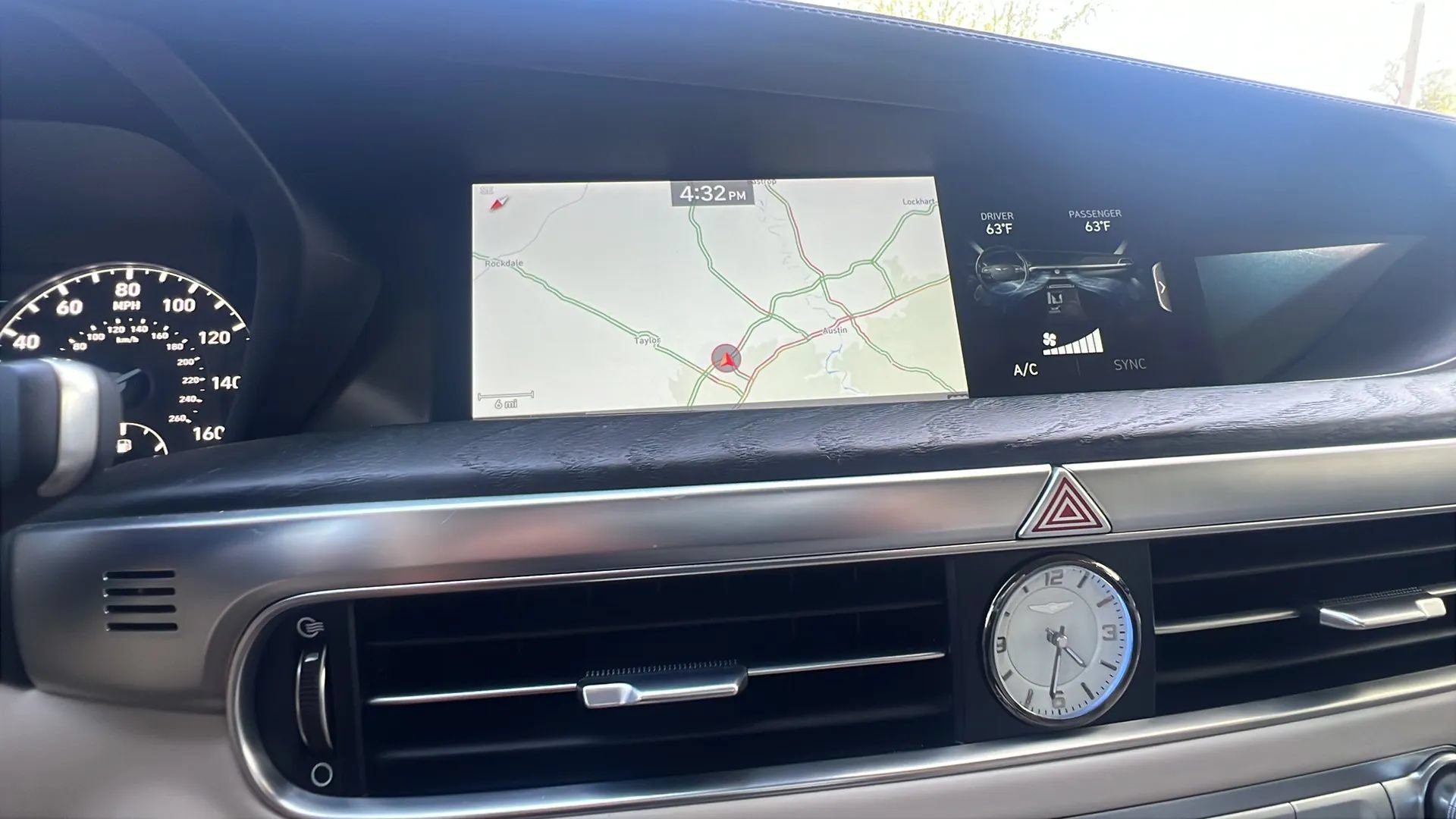 Used 2021 Genesis G90 5.0 Ultimate RWD image 13