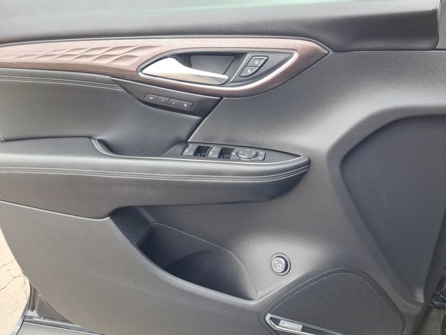 Used 2021 Buick Envision Avenir w/ Technology Package II image 21