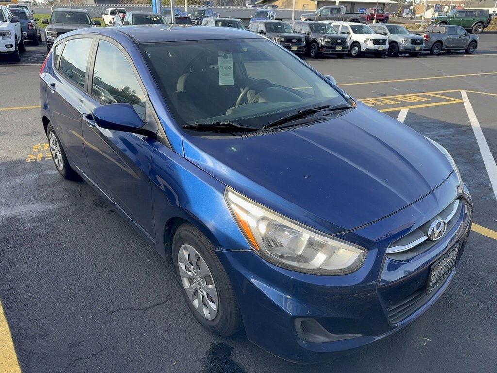 Used 2016 Hyundai Accent SE image 1