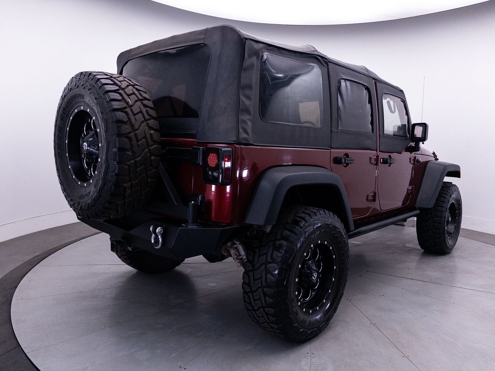 Used 2010 Jeep Wrangler Unlimited Rubicon AWD/4WD image 14