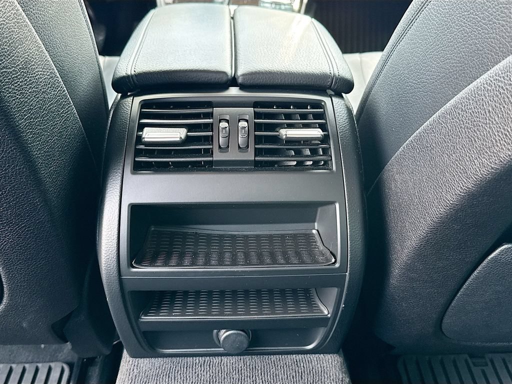 Used 2015 BMW 535i Sedan RWD image 30