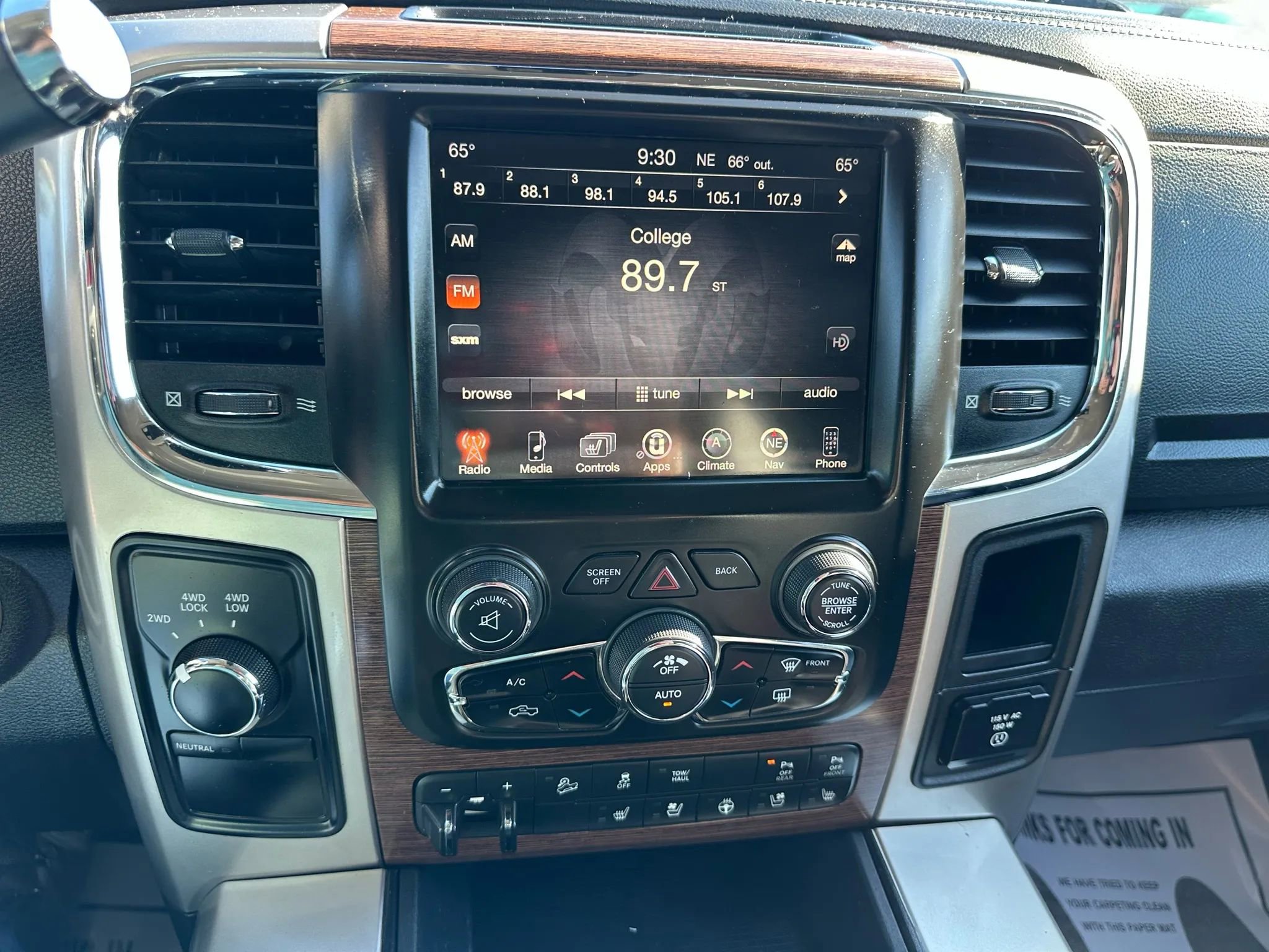 Used 2017 RAM 2500 Laramie image 8