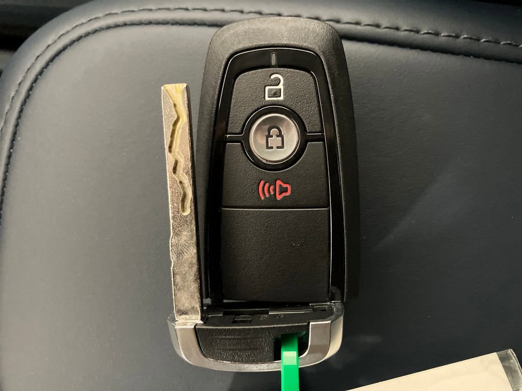 New 2025 Ford Maverick XLT w/ Equipment Group 302A image 31