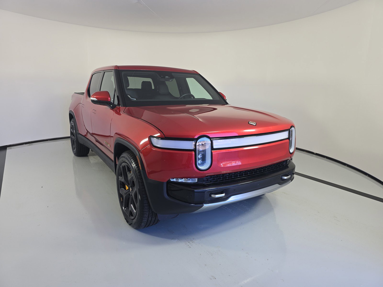 Used 2023 Rivian R1T Adventure image 7