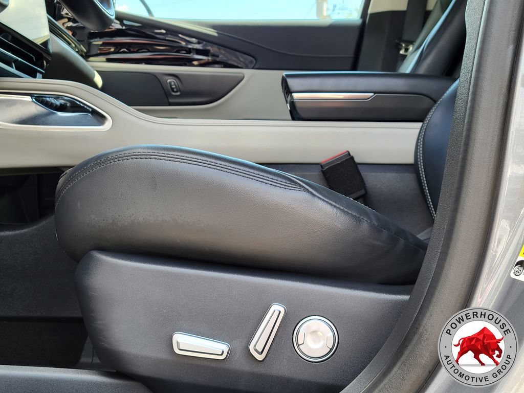 Used 2024 Lincoln Nautilus Reserve AWD/4WD image 24