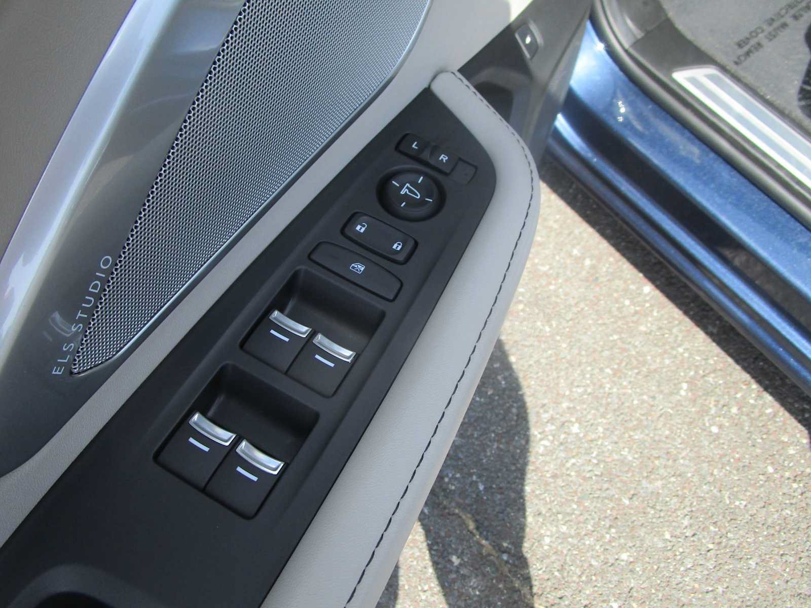 Certified 2026 Acura RDX SH-AWD w/ Technology Package image 14