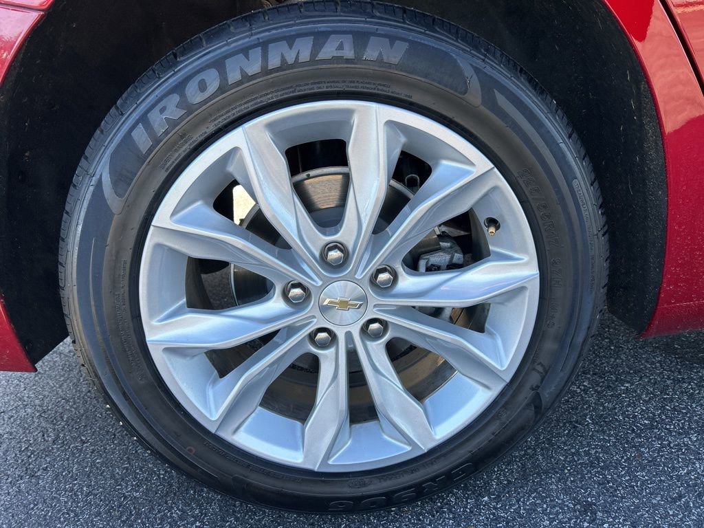 Used 2025 Chevrolet Malibu LT image 30