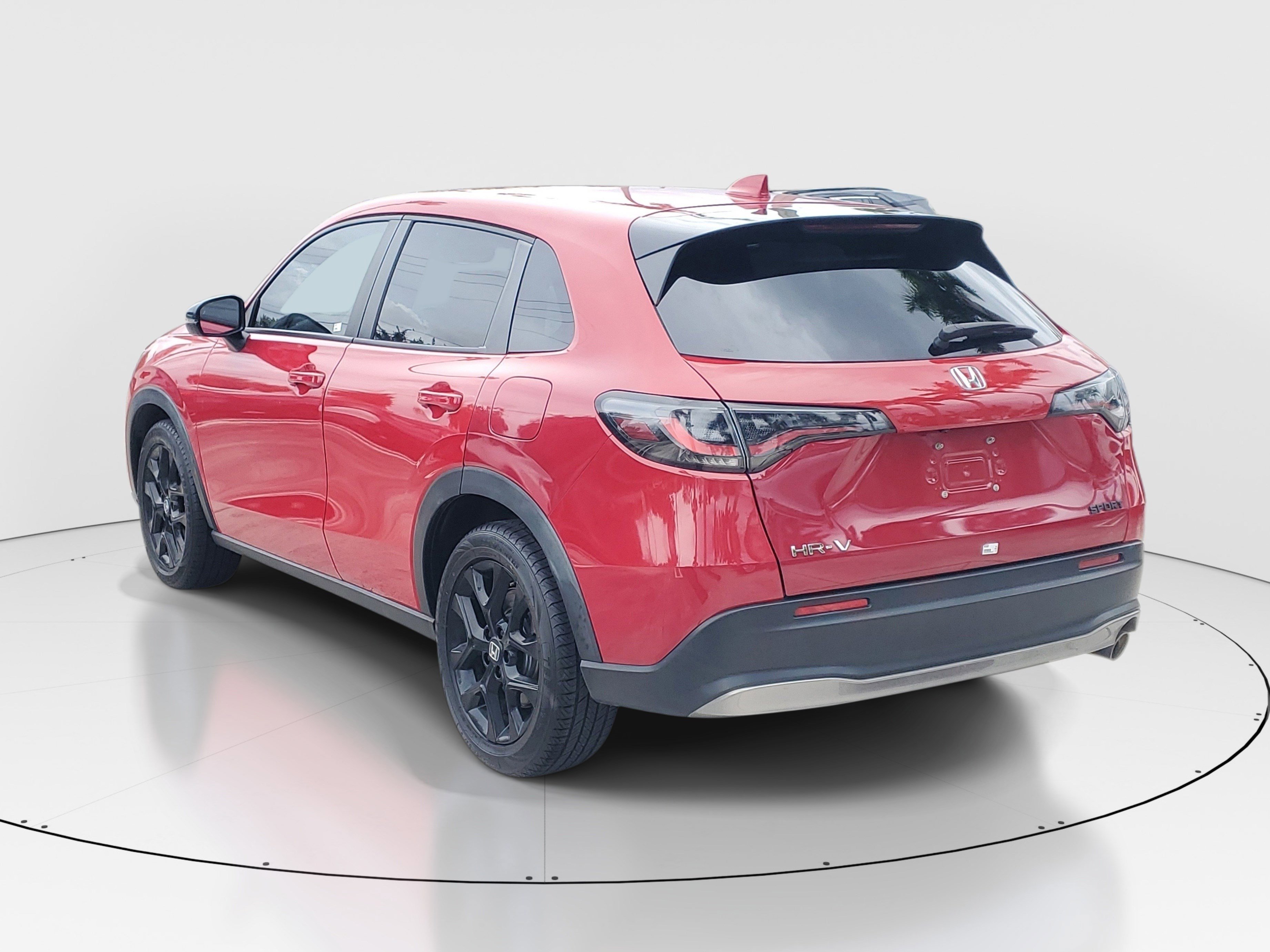 Used 2023 Honda HR-V Sport image 5