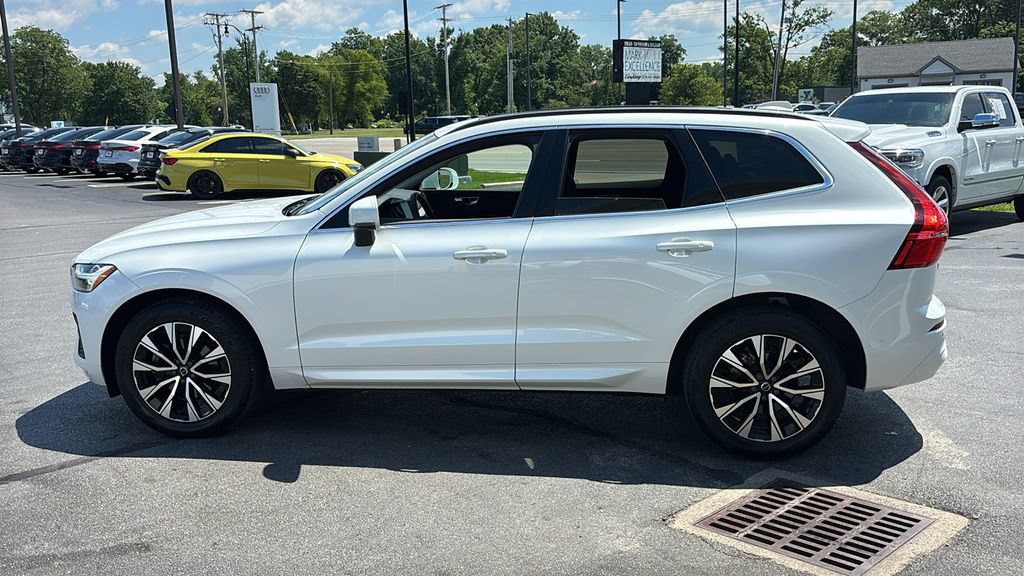 Certified 2023 Volvo XC60 B5 Core w/ Climate Package AWD/4WD image 3