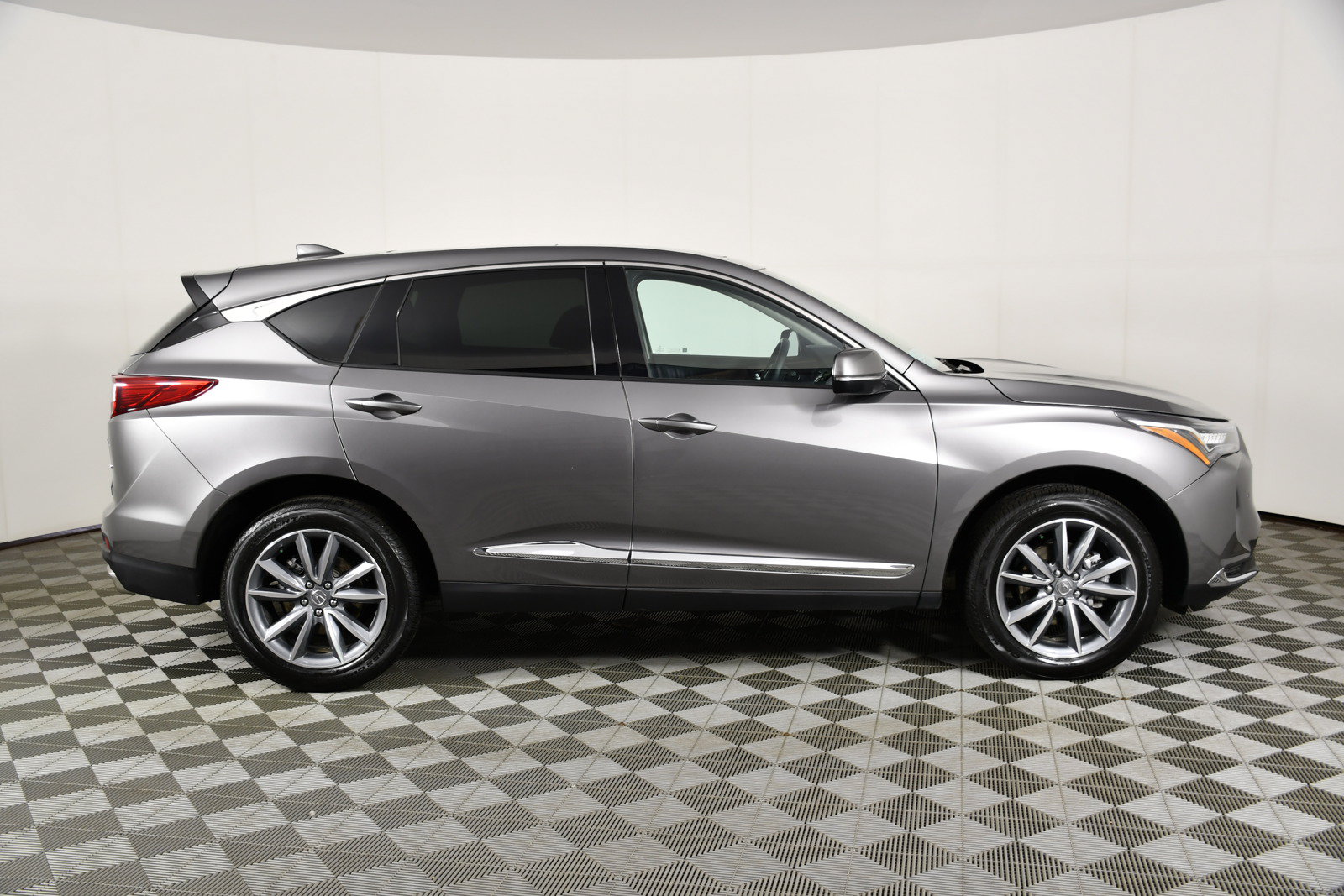 Certified 2024 Acura RDX w/ Technology Package AWD/4WD image 5
