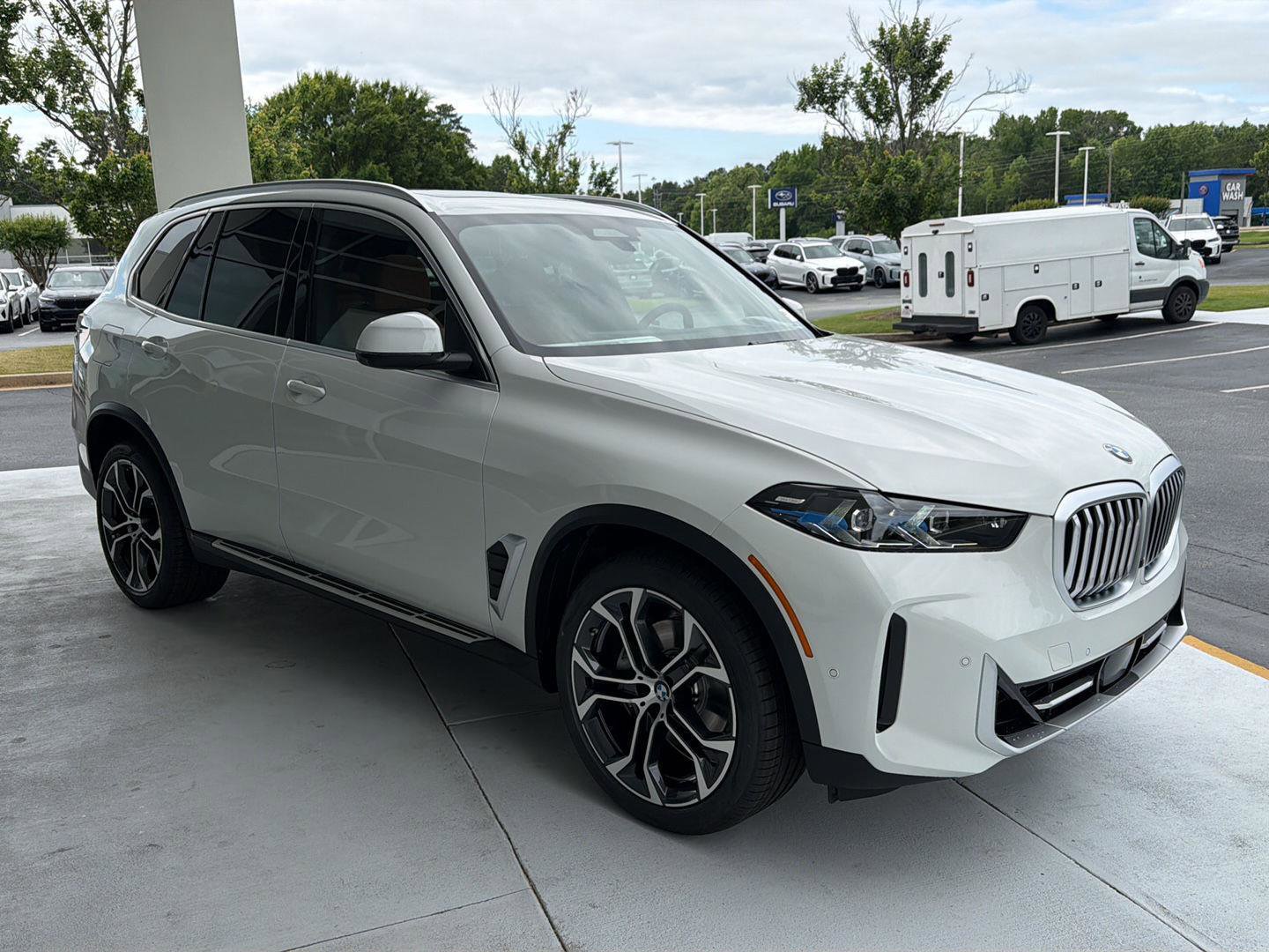 New 2026 BMW X5 xDrive40i AWD/4WD image 8