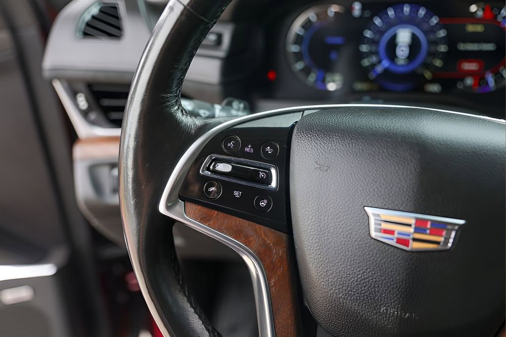 Used 2018 Cadillac Escalade ESV Premium Luxury AWD/4WD image 15