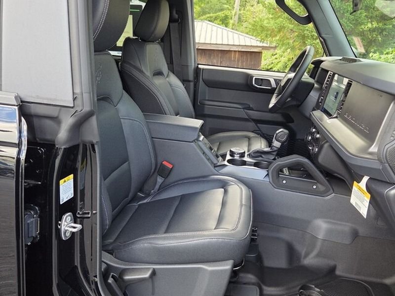 New 2026 Ford Bronco Badlands AWD/4WD image 17