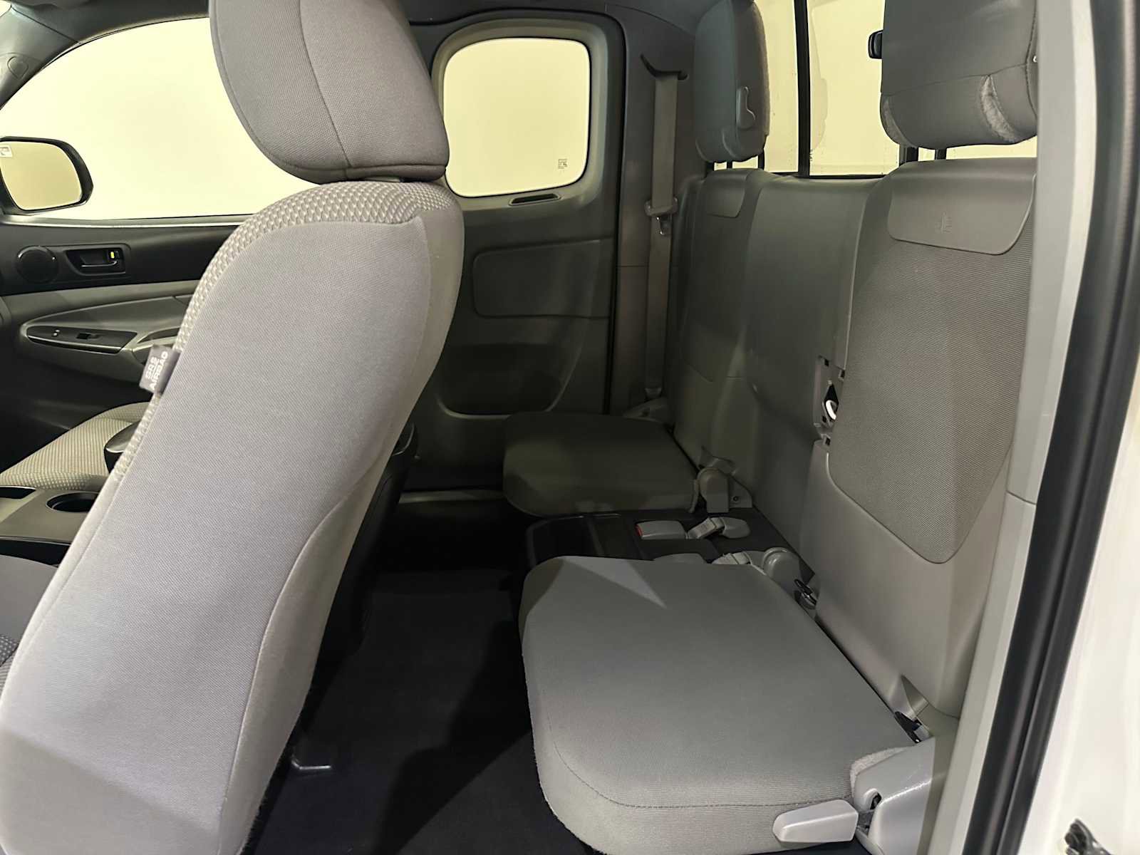 Used 2012 Toyota Tacoma 2WD Access Cab w/ Convenience Pkg image 20