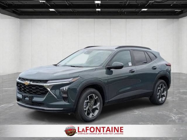Used 2025 Chevrolet Trax LT w/ LT Convenience Package FWD image 1