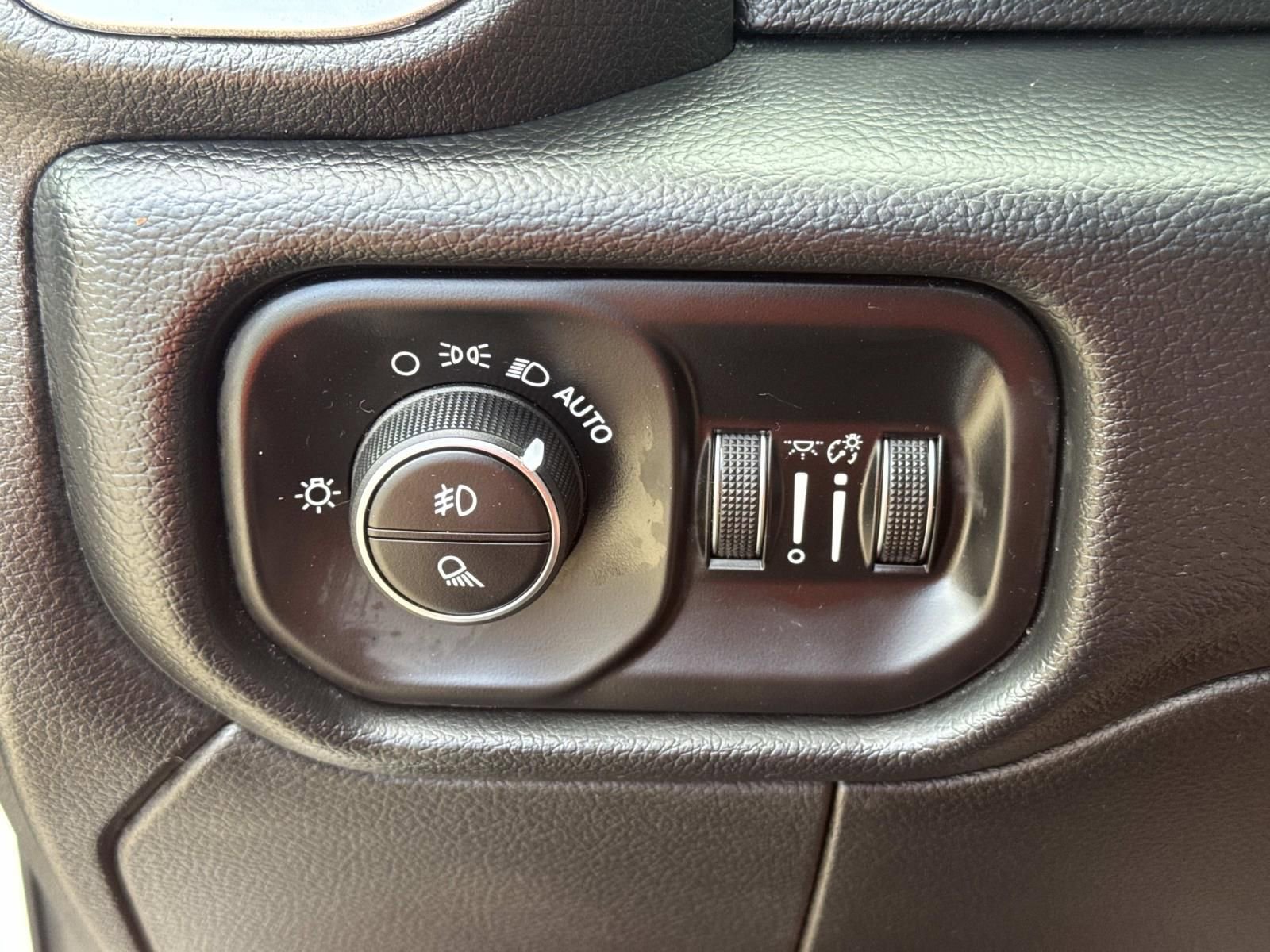 Used 2019 RAM 3500 Big Horn AWD/4WD image 20