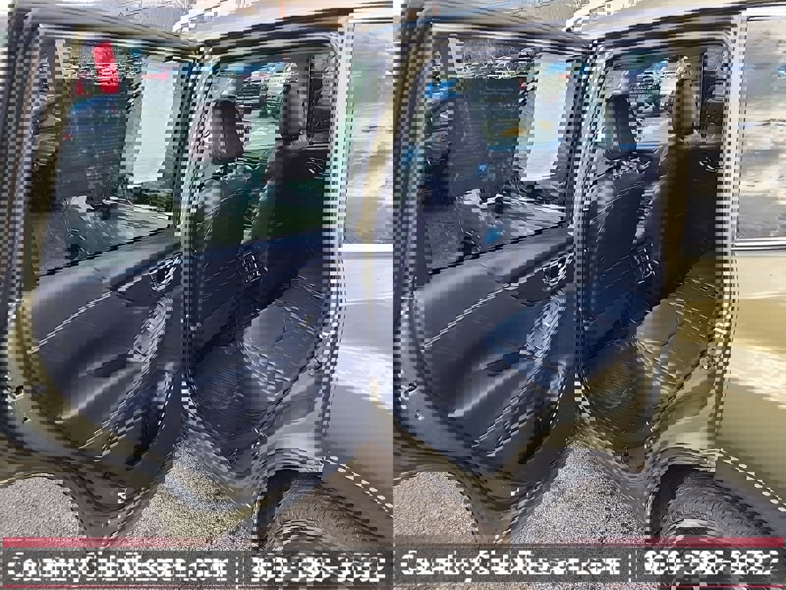 Used 2022 Subaru Forester Touring image 27