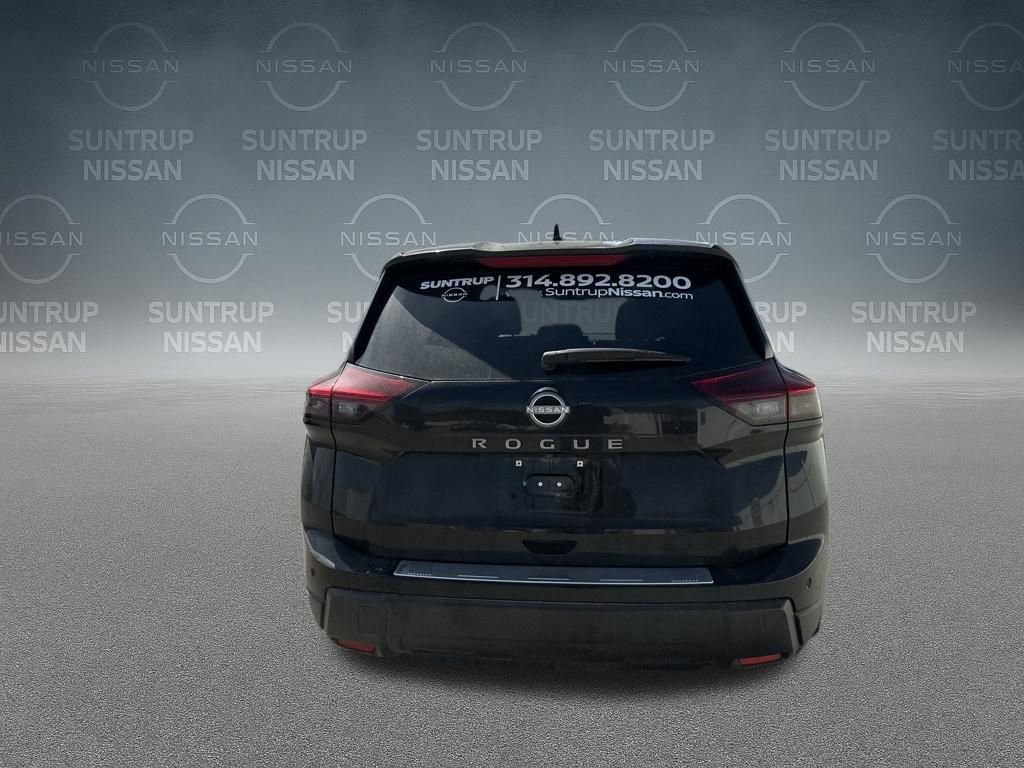 Used 2025 Nissan Rogue SV image 38