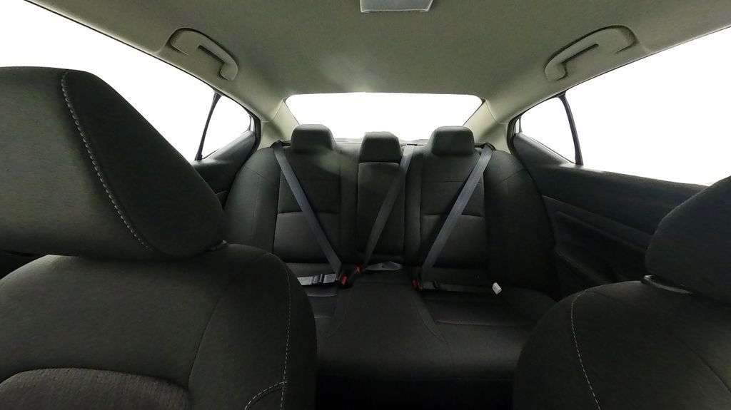 Used 2024 Nissan Altima 2.5 SV AWD/4WD image 24