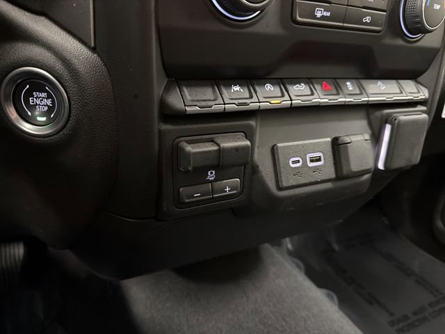 Certified 2025 Chevrolet Silverado 1500 Custom Trail Boss w/ Dark Appearance Package image 27