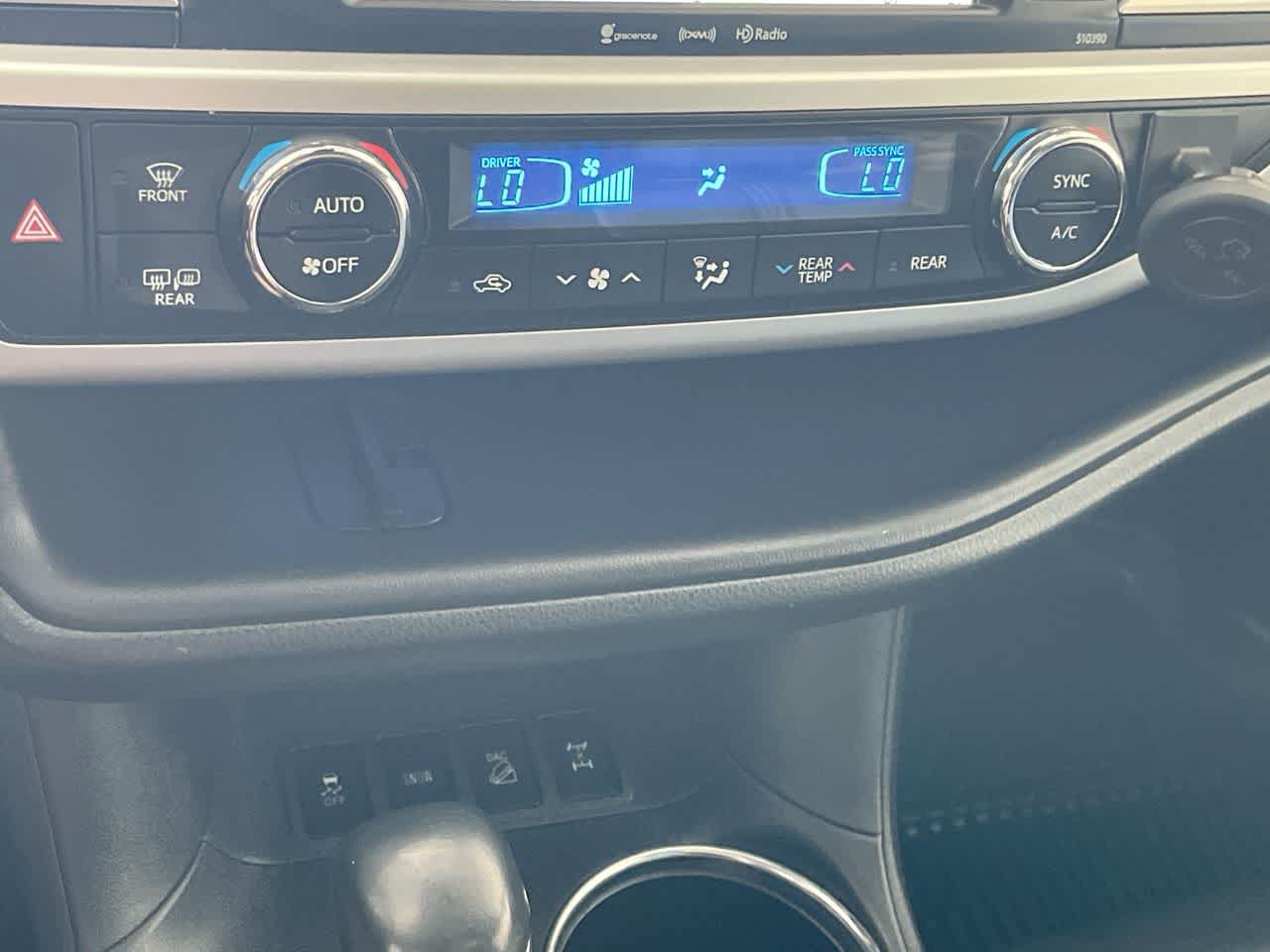 Certified 2019 Toyota Highlander SE AWD/4WD image 19