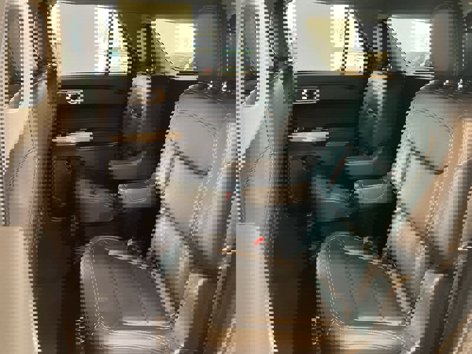 Certified 2023 Ford Explorer XLT w/ Equipment Group 202A image 25