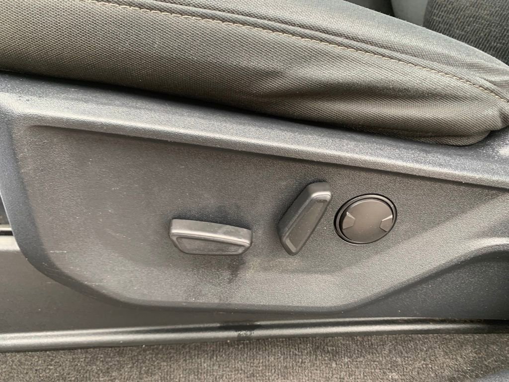 Used 2022 Ford F150 XLT w/ Equipment Group 302A High image 15