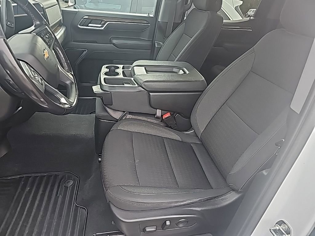 Used 2022 Chevrolet Silverado 1500 LT image 10