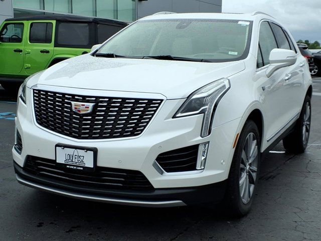 Used 2020 Cadillac XT5 Premium Luxury FWD image 2