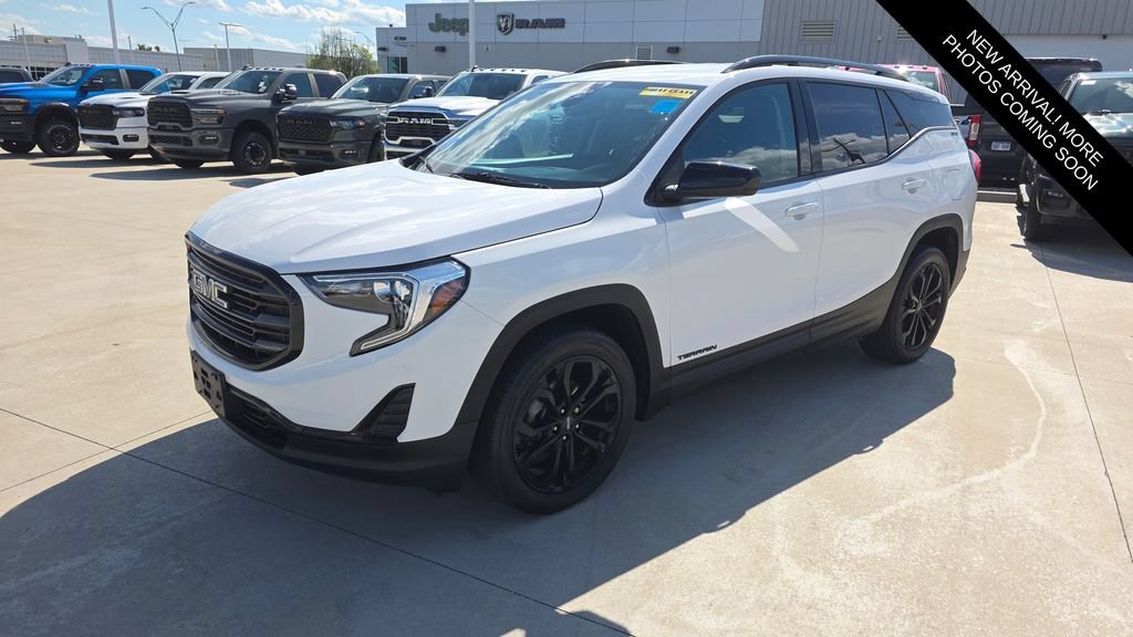 Used 2020 GMC Terrain SLE w/ Driver Convenience Package AWD/4WD image 1